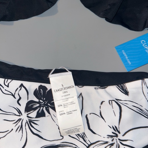 Swimsuit Bikini - Picture 2 of 2